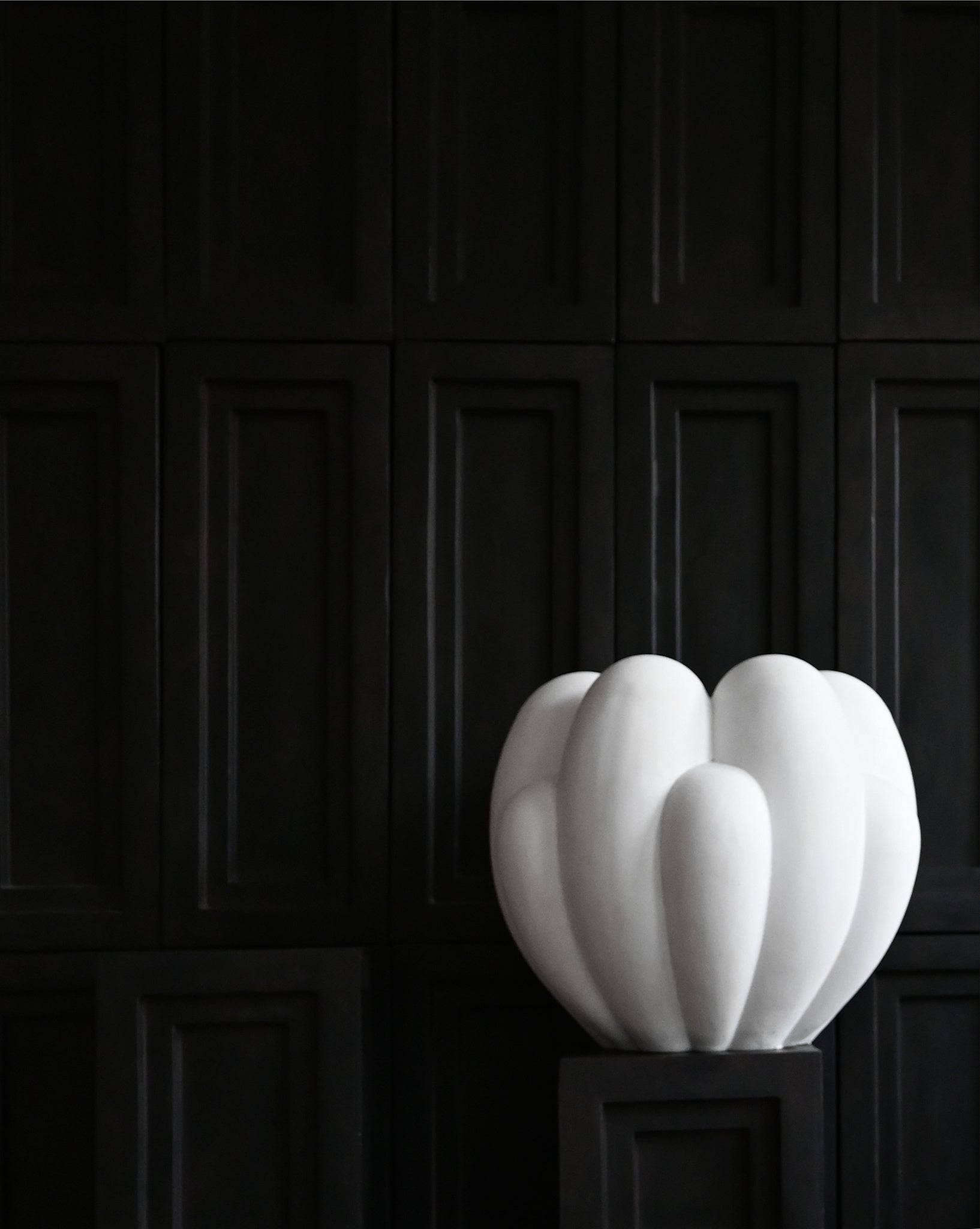 101 Copenhagen - Bloom Vase, Big - Bone White - Vase