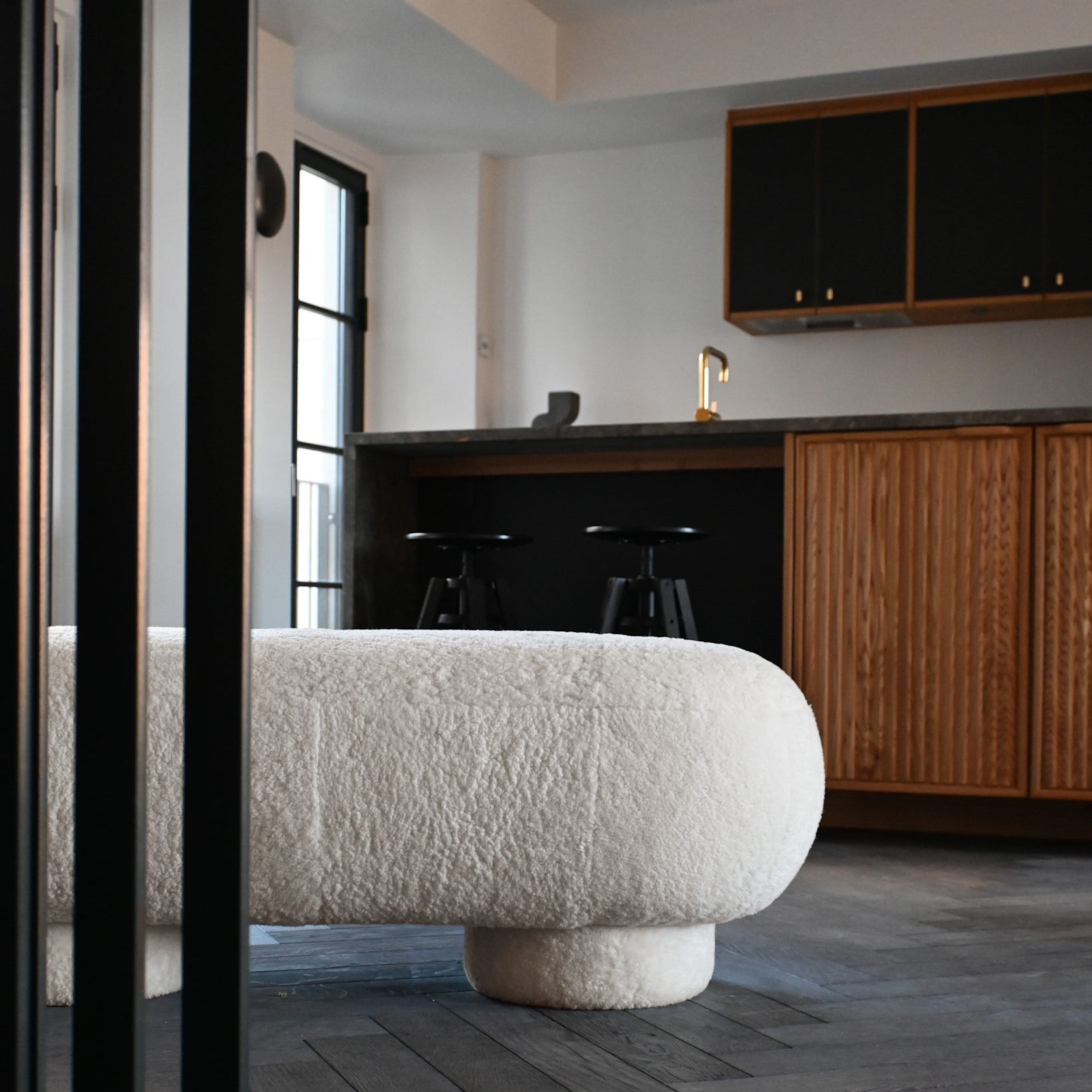 101 Copenhagen - Big Foot Bench - Sandshell (Sheepskin) - Bench