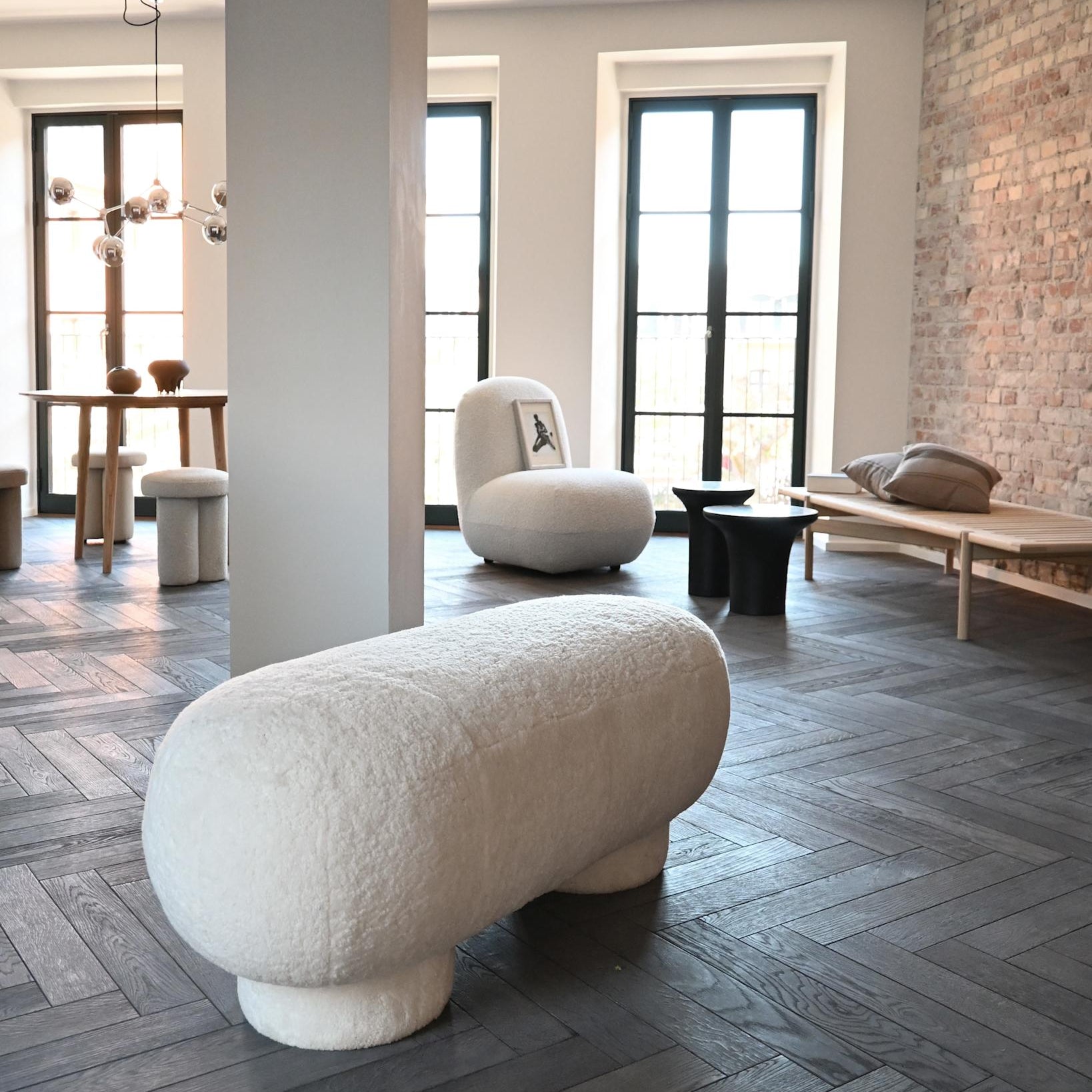 101 Copenhagen - Big Foot Bench - Sandshell (Sheepskin) - Bench