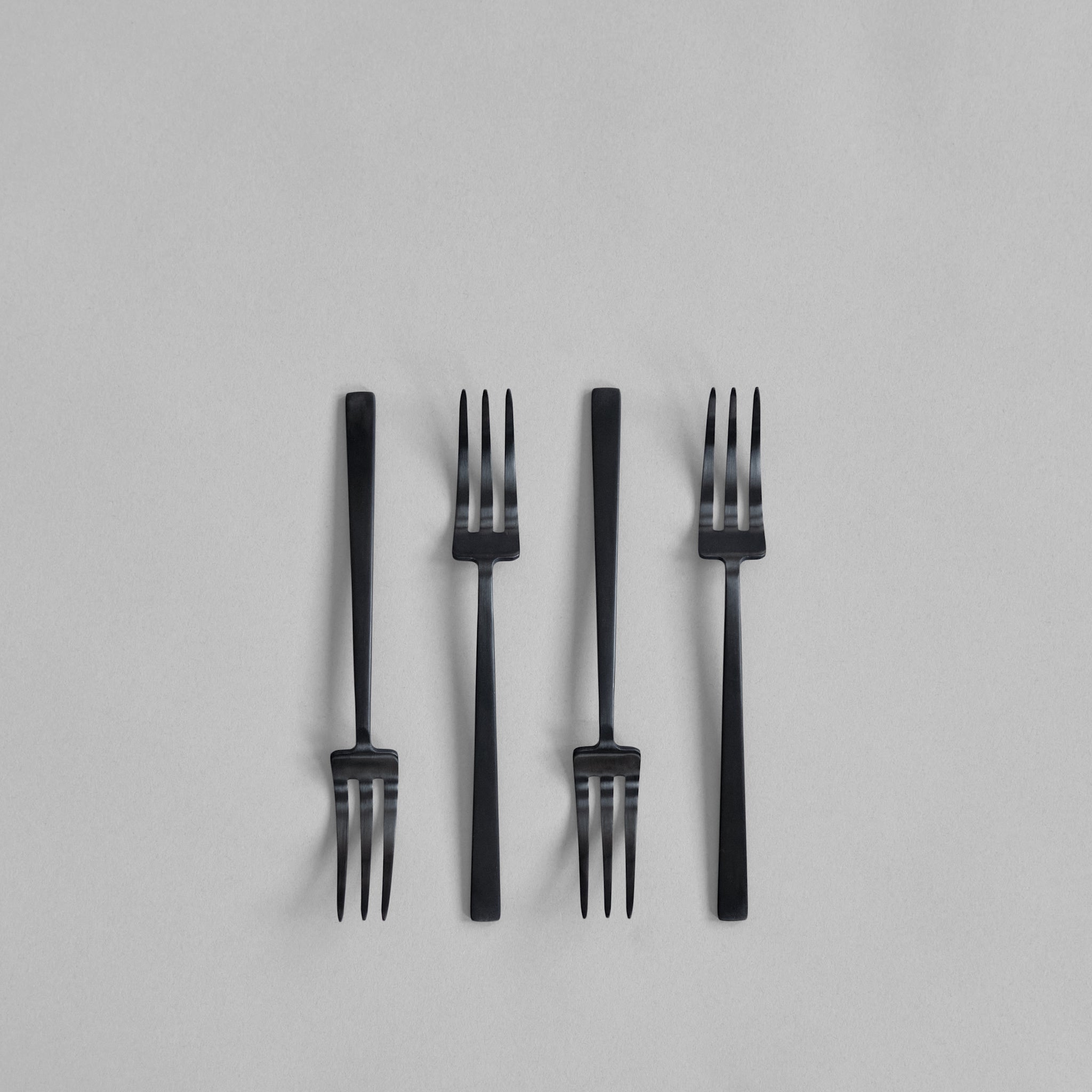 101 Copenhagen - Kogei Dessert Fork - Black - Cutlery set