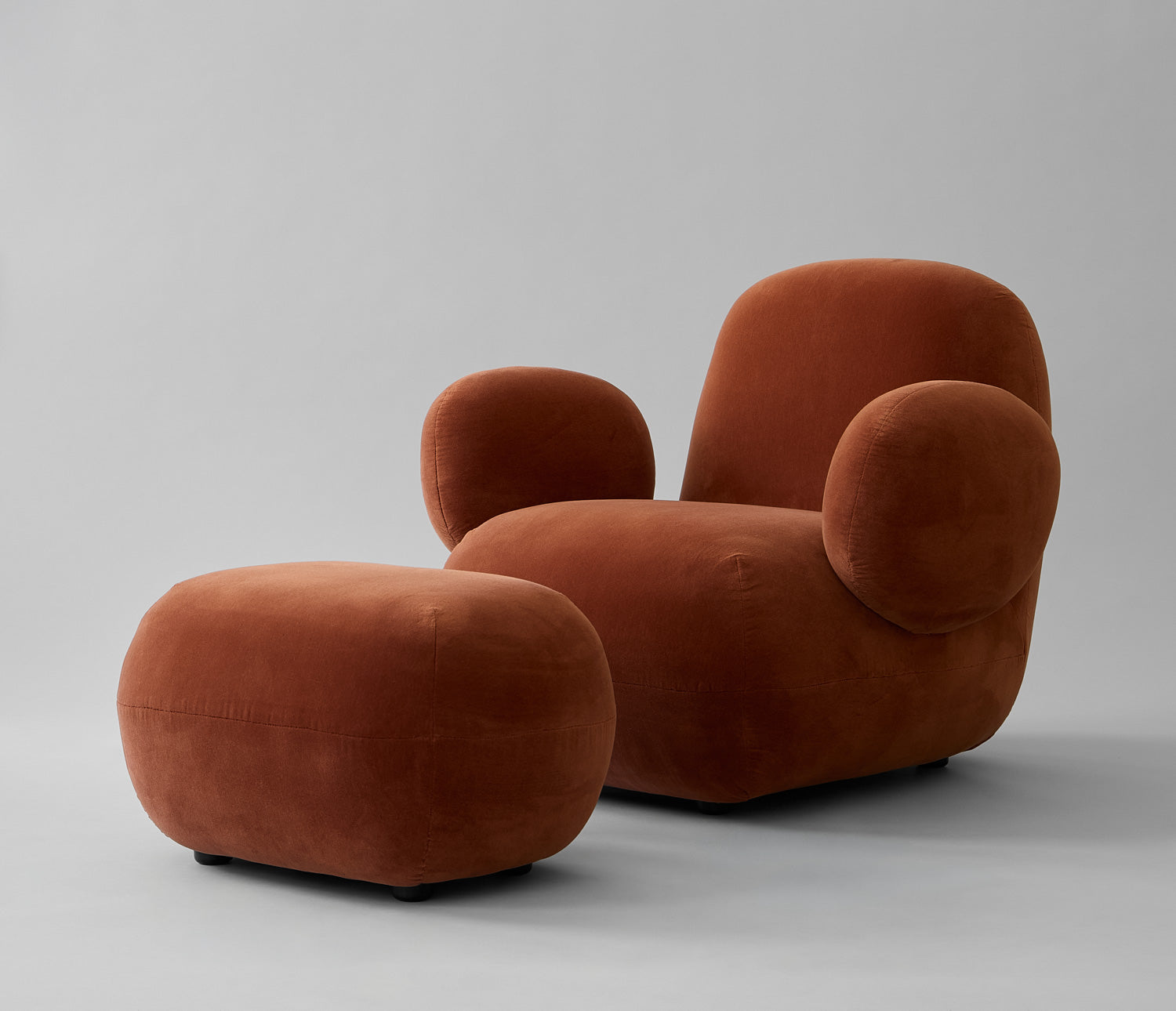 Toe armchair and Ottoman in Rust wool velvet