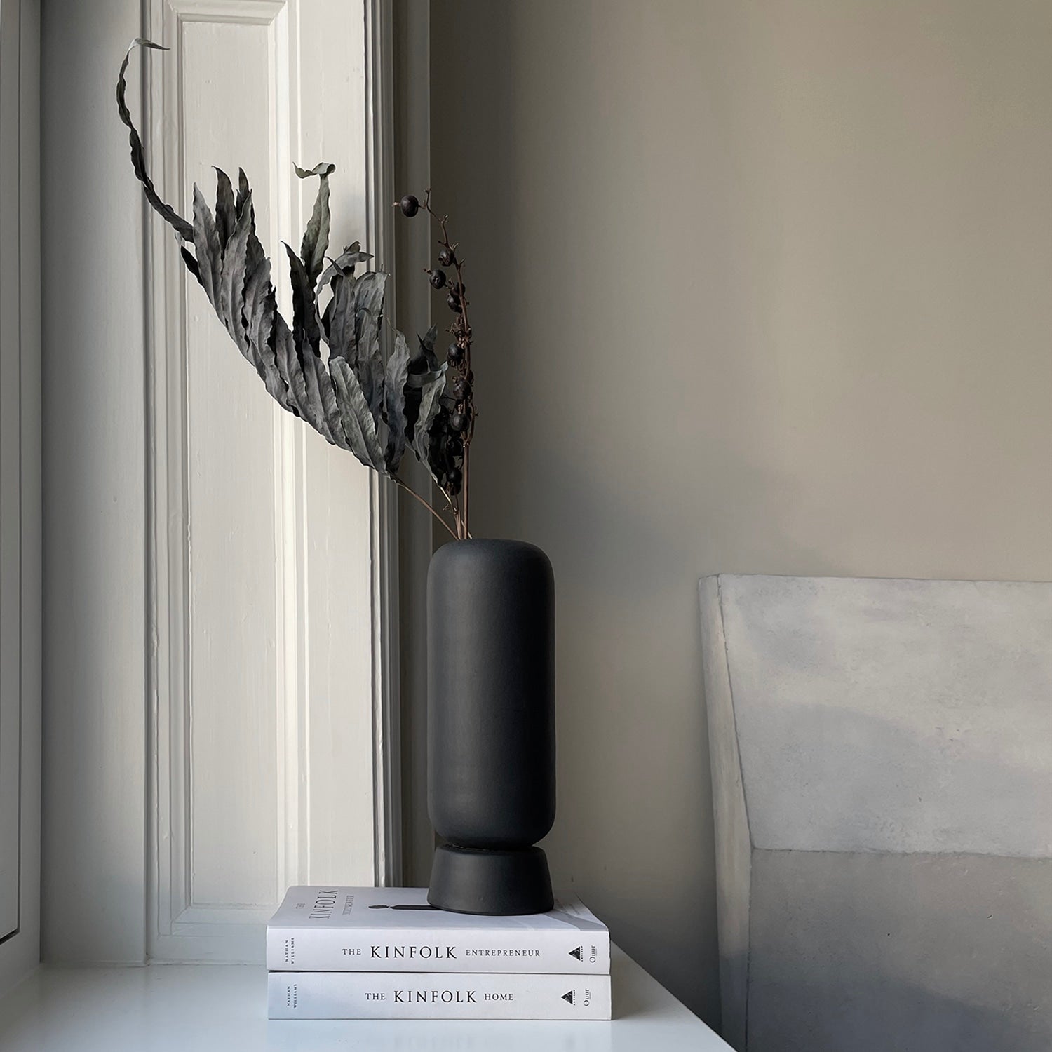 101 Copenhagen - Kabin Vase, Small - Black - Archive