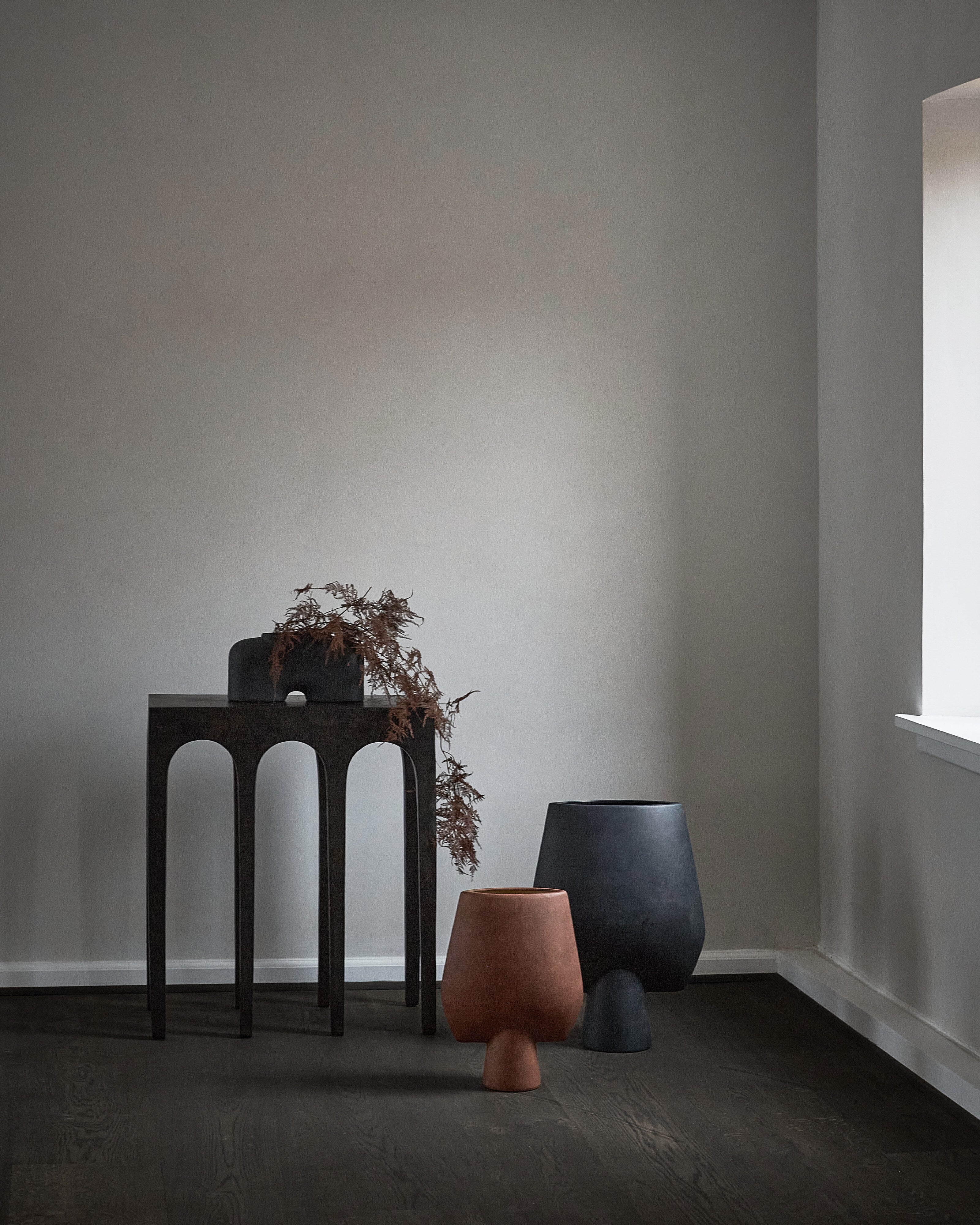 101 Copenhagen - Bow Console - Coffee - Console