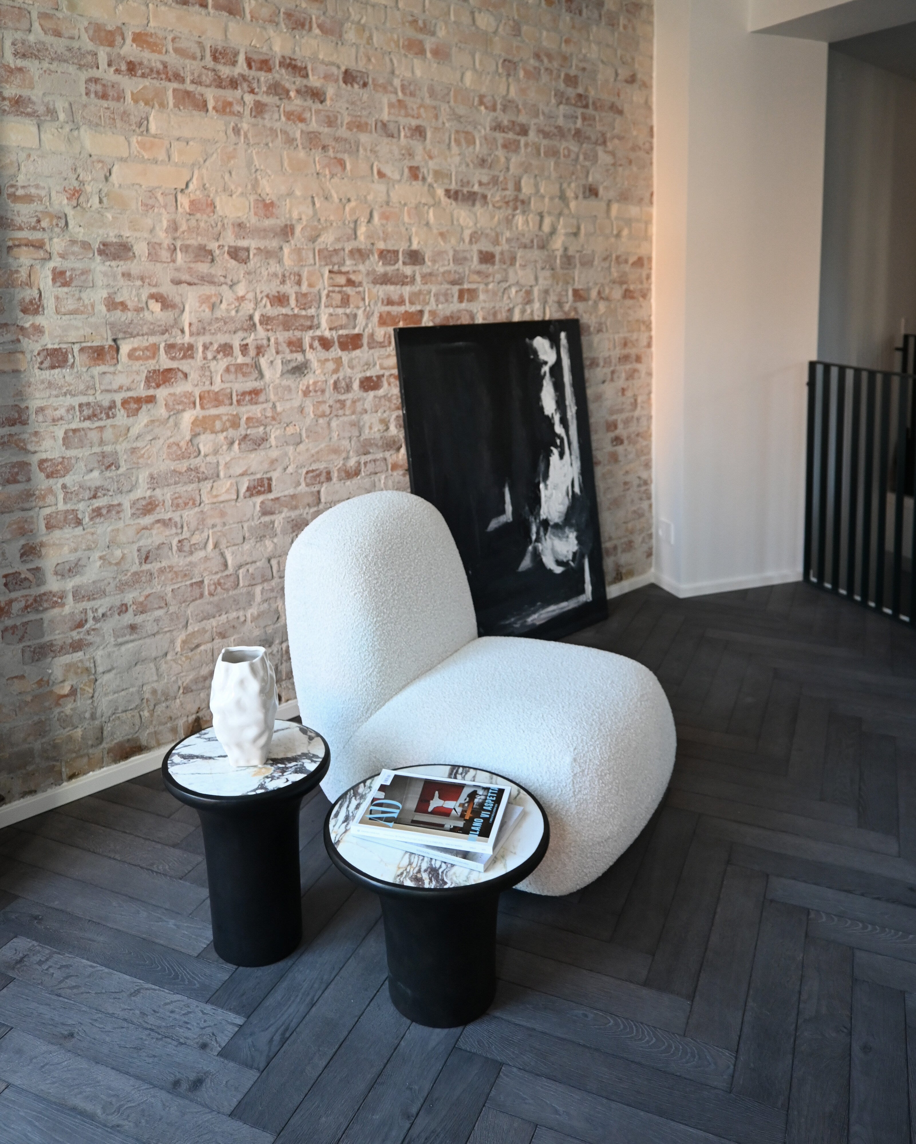 101 Copenhagen - Trumpet Table, Tall - Calacatta - Coffee Table