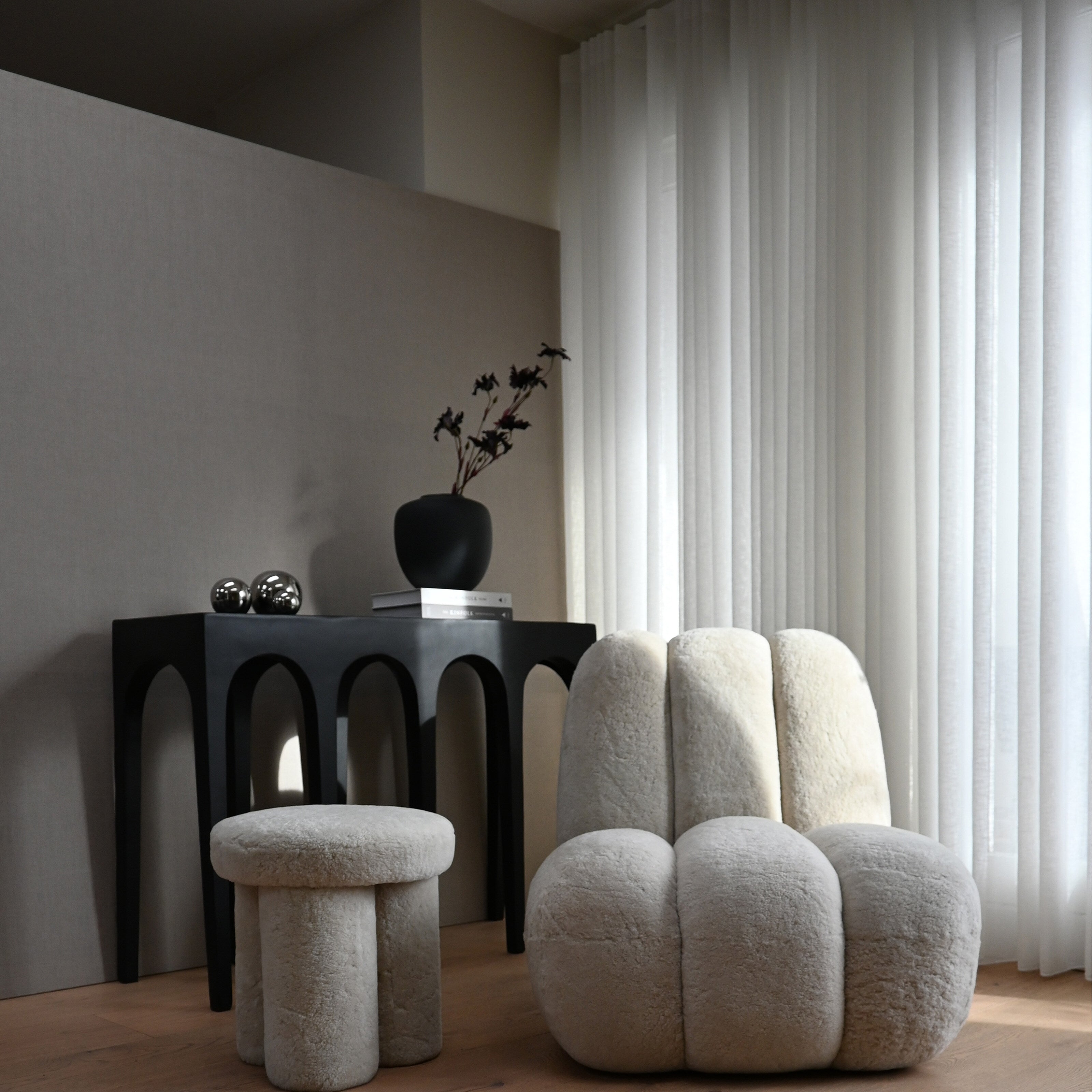 101 Copenhagen - Big Foot Stool - Sheepskin - Stool