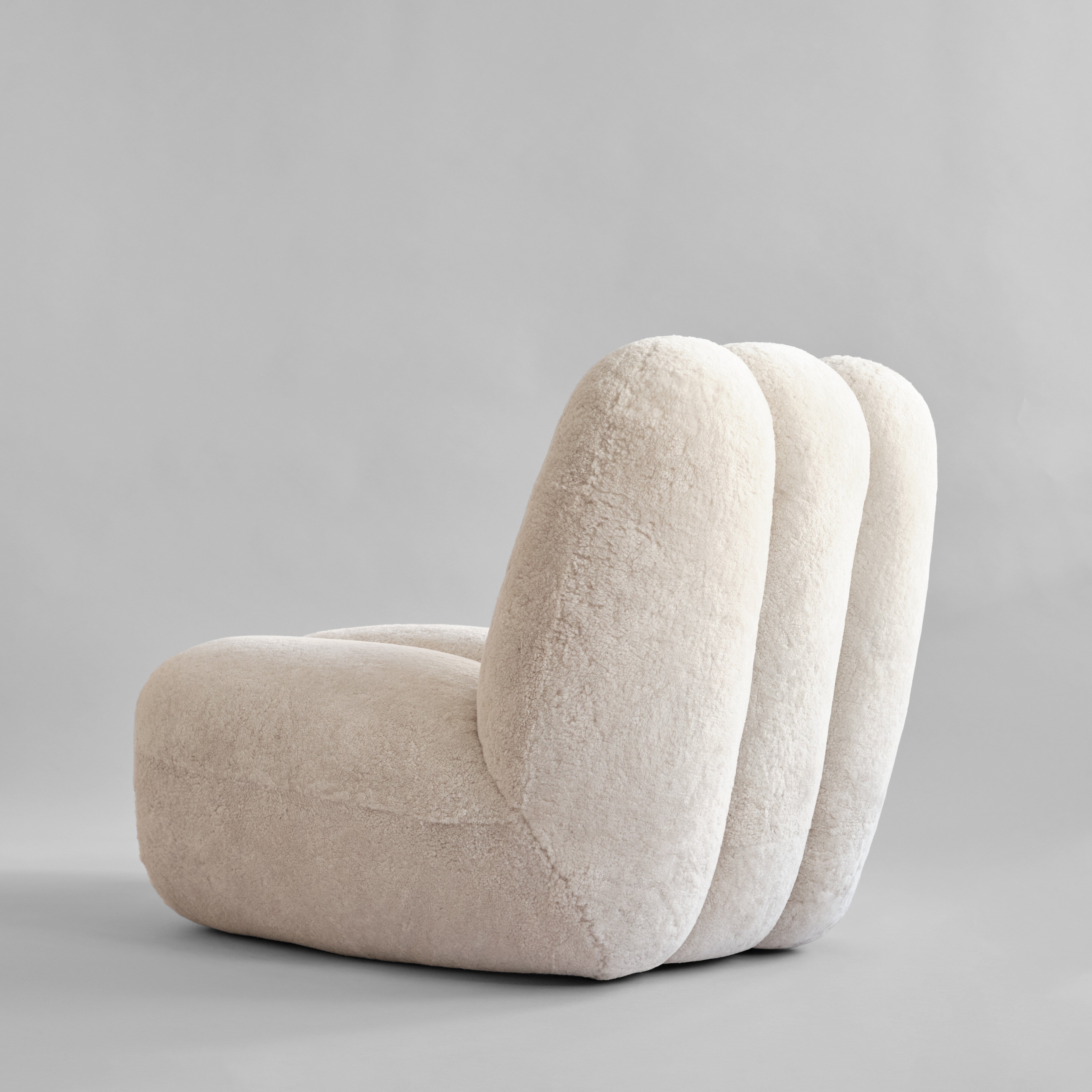 101 Copenhagen - Toe Chair - Sandshell (Sheepskin) - Lounge Chair