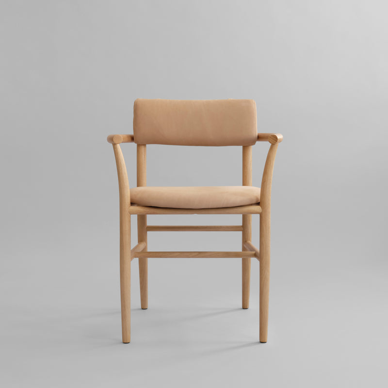 101 Copenhagen - Nama Dining Chair, Armrest - Nubuck - Dining Chair