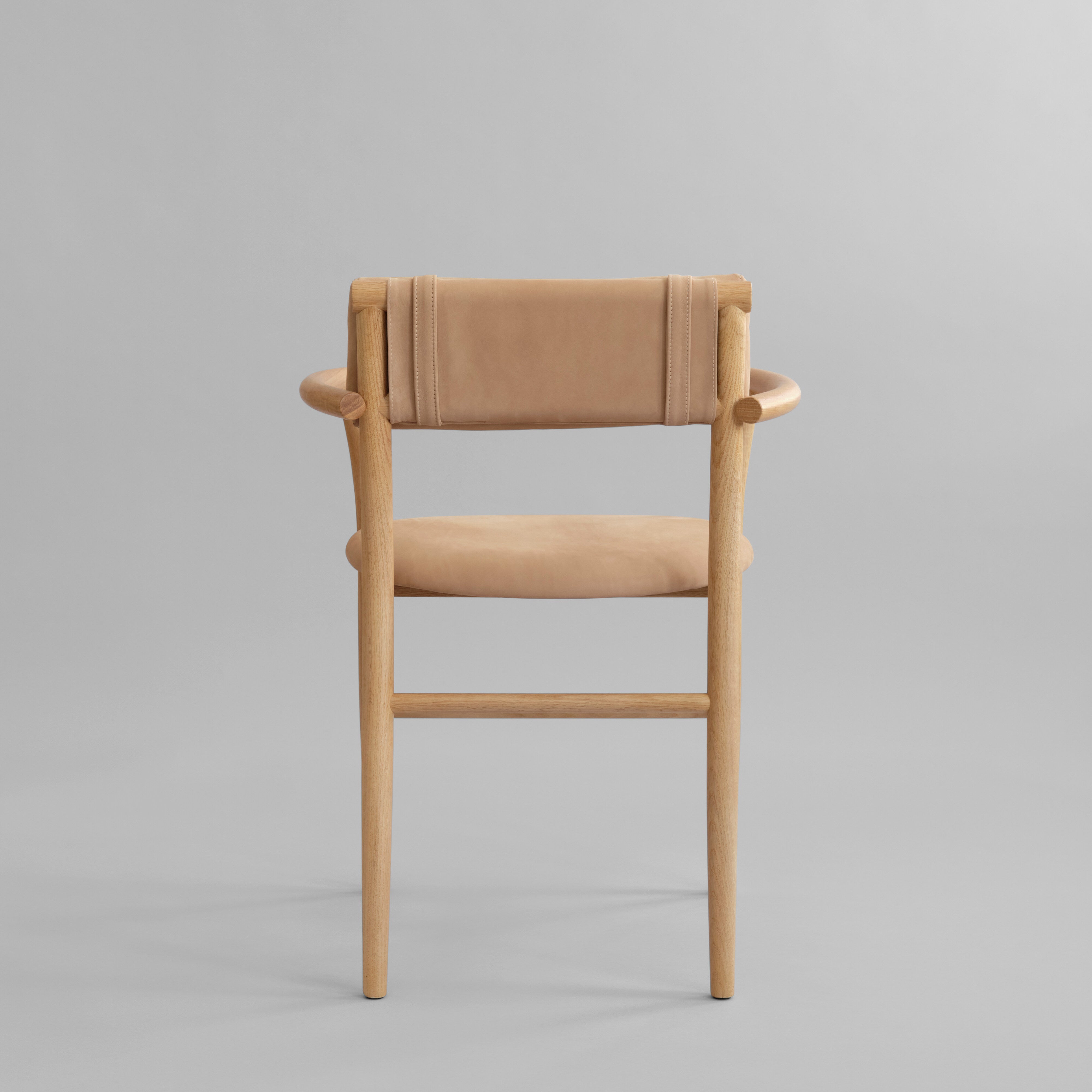 101 Copenhagen - Nama Dining Chair, Armrest - Nubuck - Dining Chair