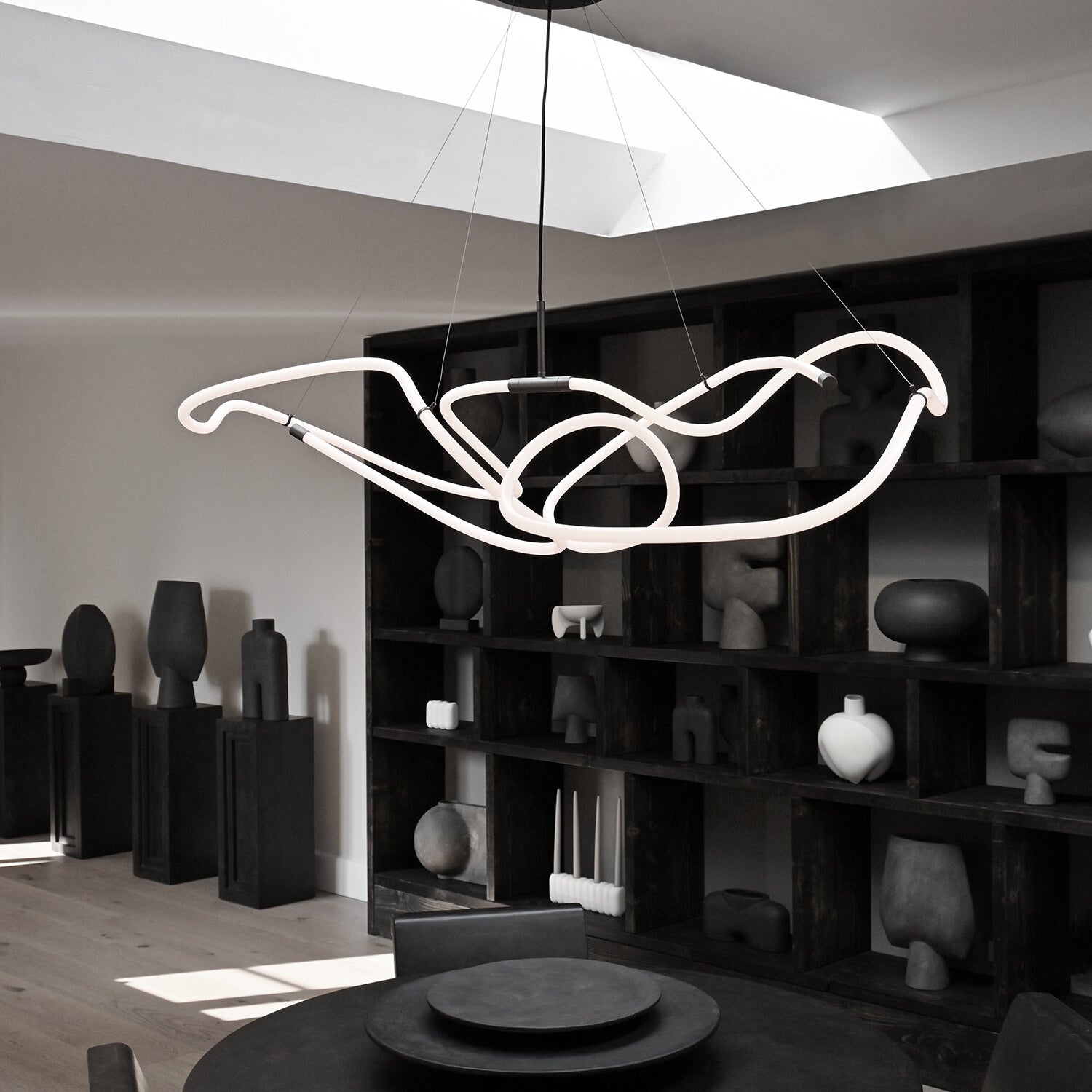 101 Copenhagen - Ghost Chandelier, Big - Neon (5m) - Chandelier