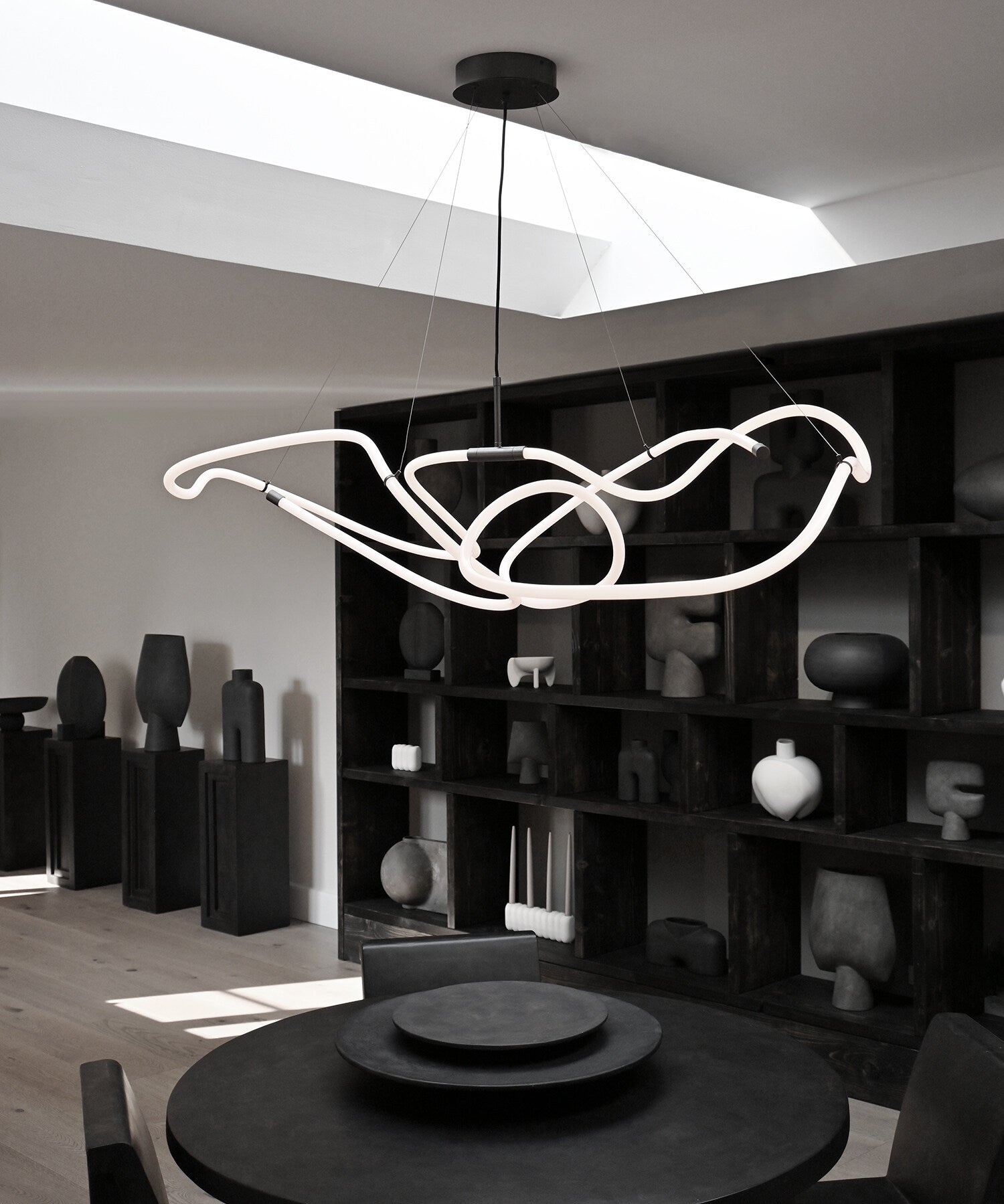 101 Copenhagen - Ghost Chandelier, Big - Neon (5m) - Chandelier
