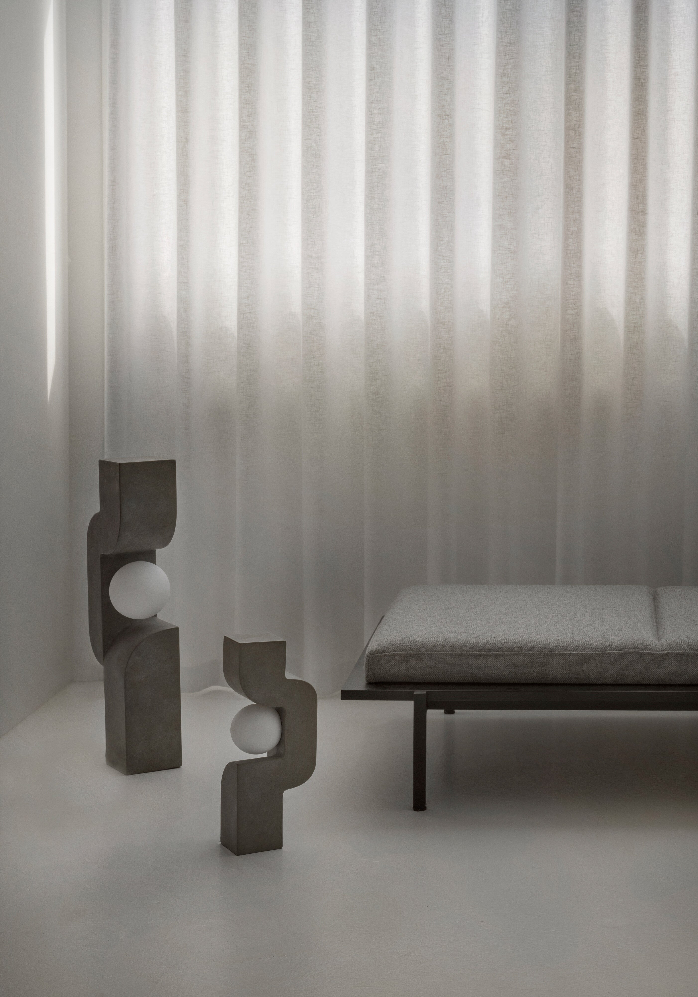 101 Copenhagen - Sitting Man, Mini - Dark Grey - Table Lamp