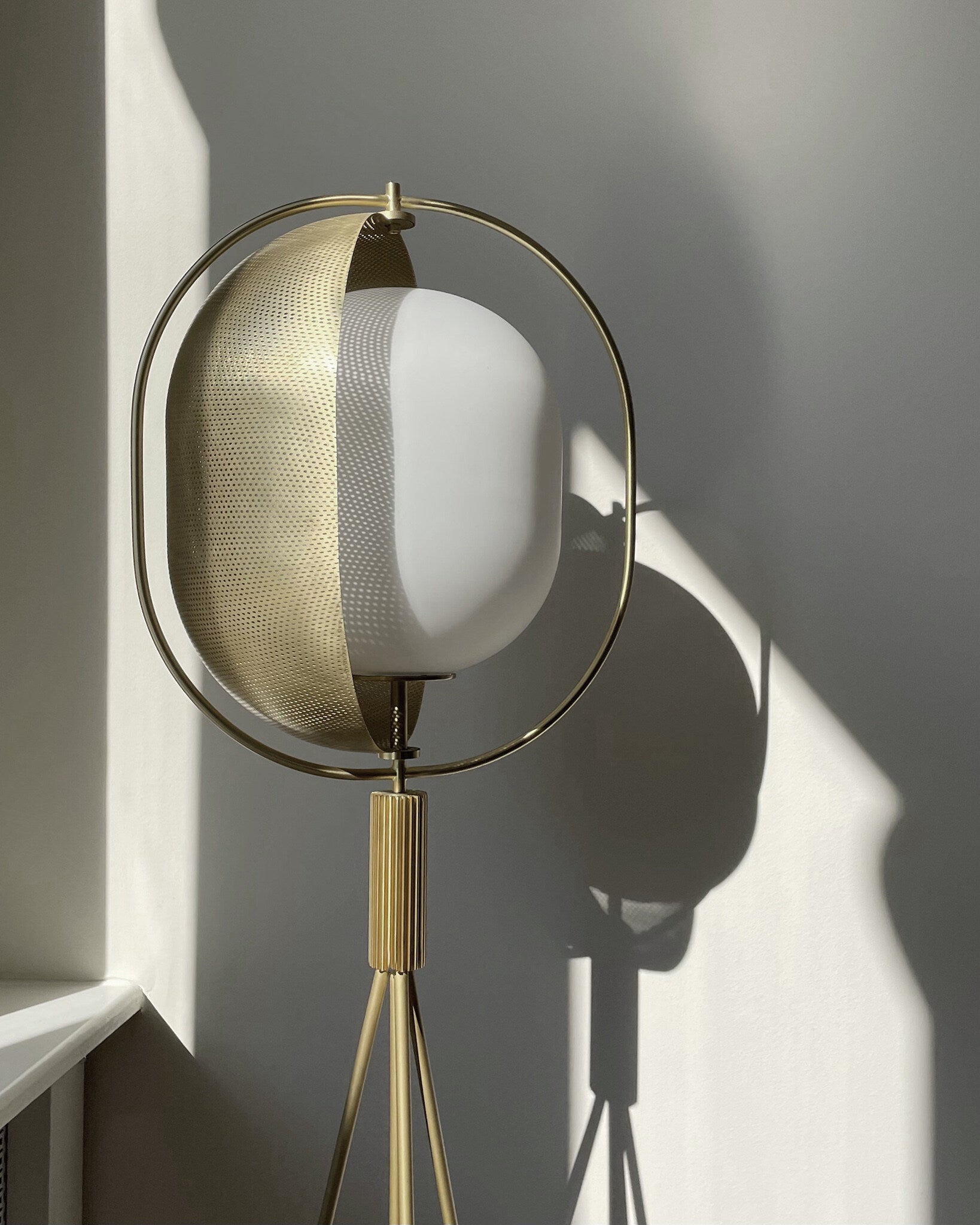 101 Copenhagen - Pearl Floor Lamp - Brass - Floor Lamp