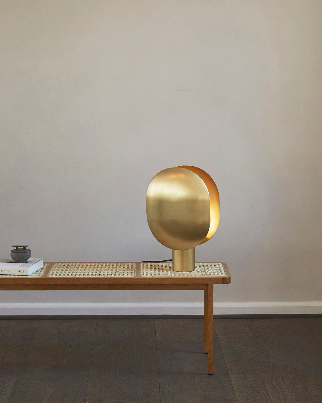 101 Copenhagen - Clam Table Lamp - Brass - Table Lamp