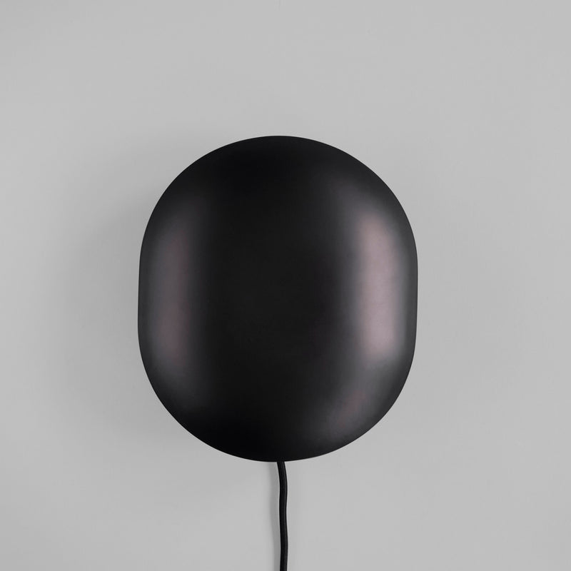 101 Copenhagen - Clam Wall Lamp - Burned Black - Wall Lamp