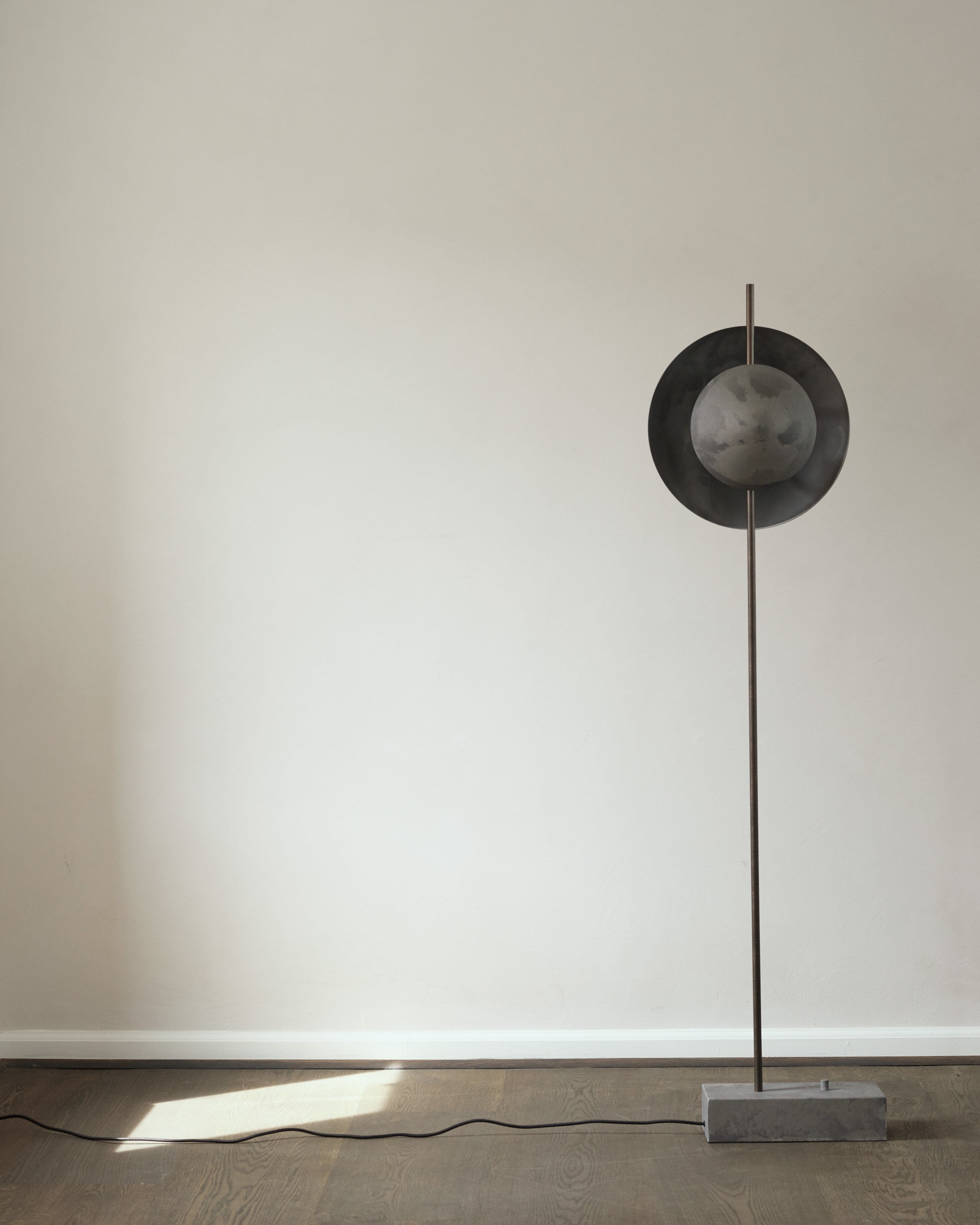 101 Copenhagen - Dawn Floor Lamp - Oxidized - Floor Lamp
