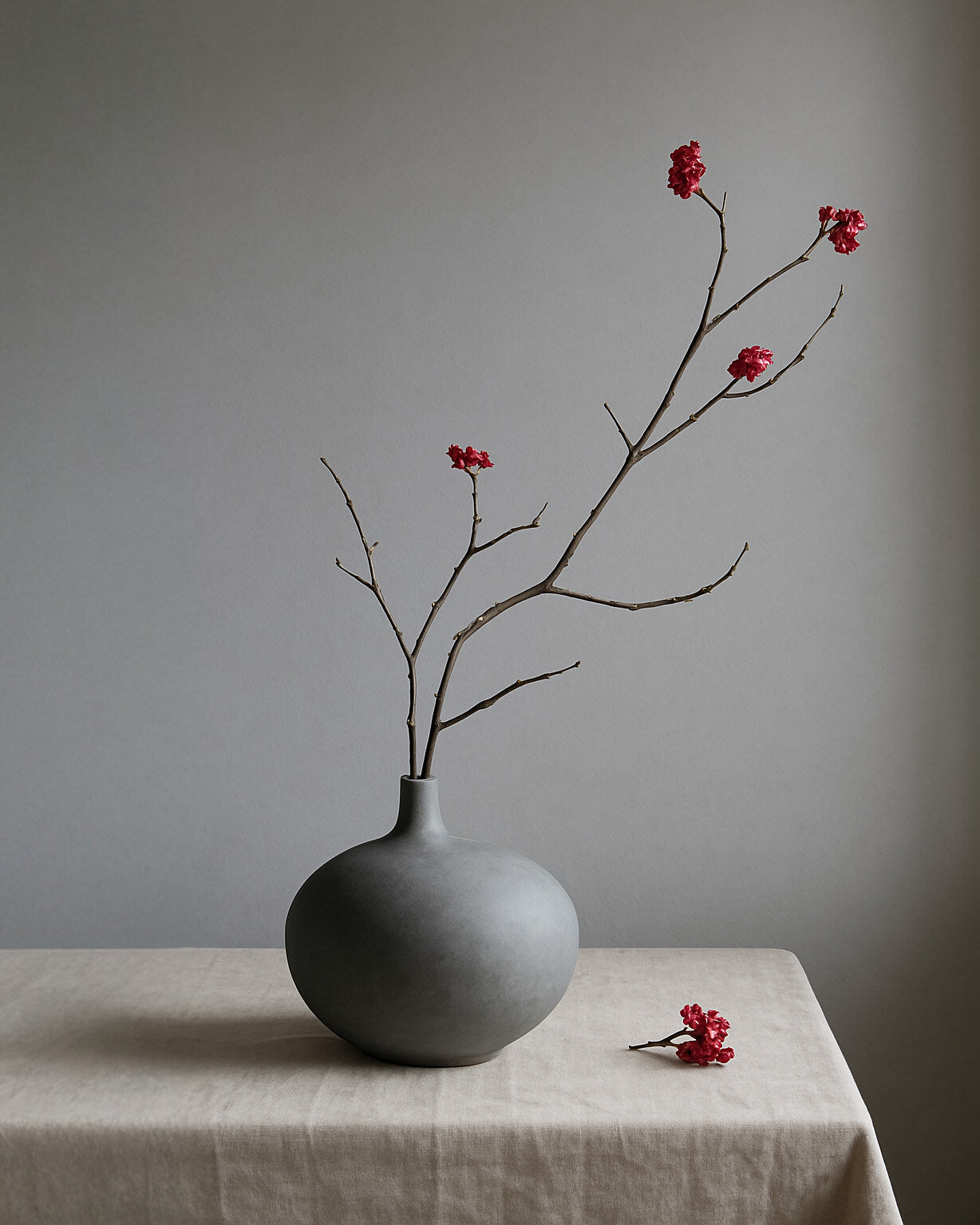 101 Copenhagen - Submarine Vase, Small - Dark Grey - Vase