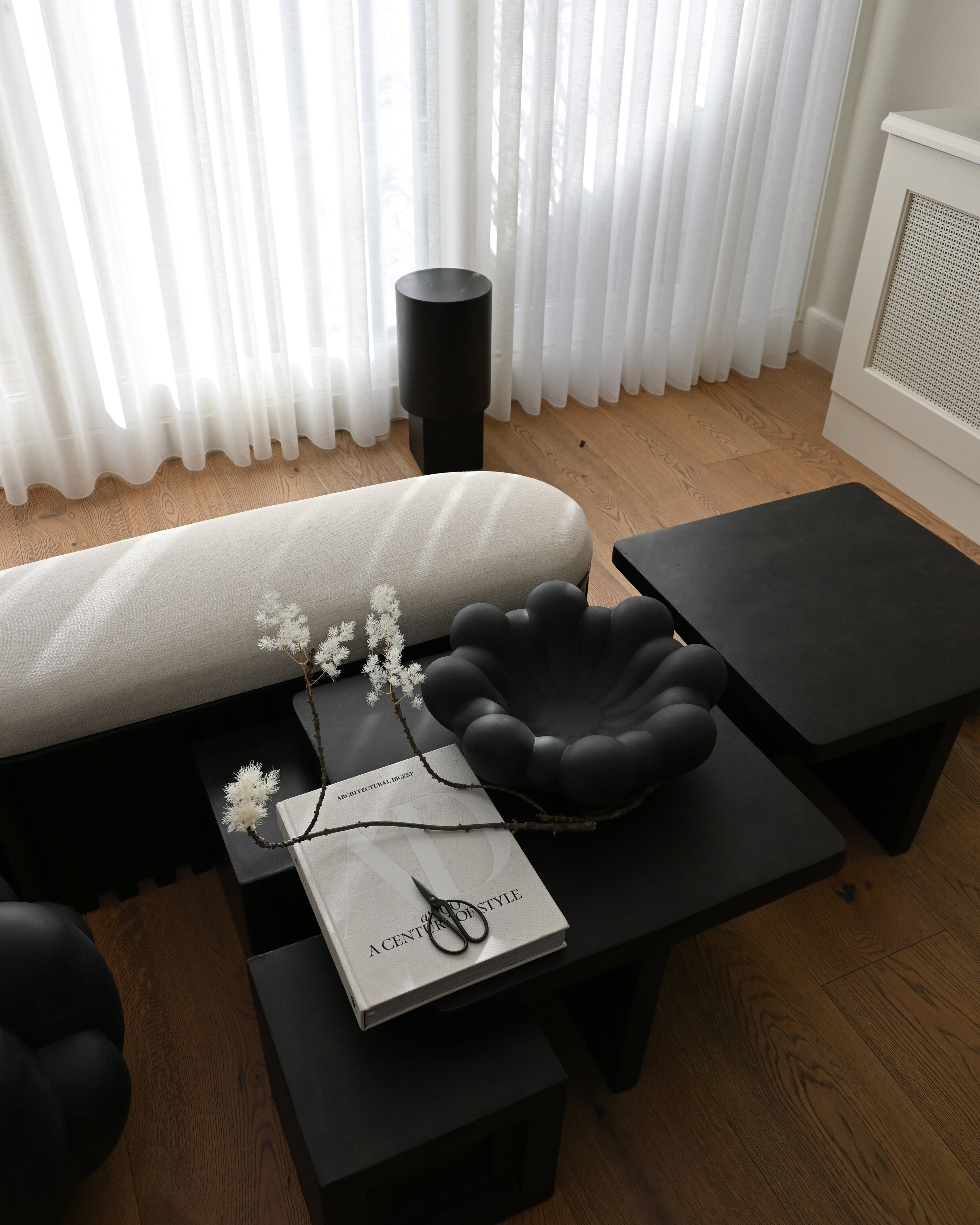 101 Copenhagen - Bloom Tray, Big - Black - Tray