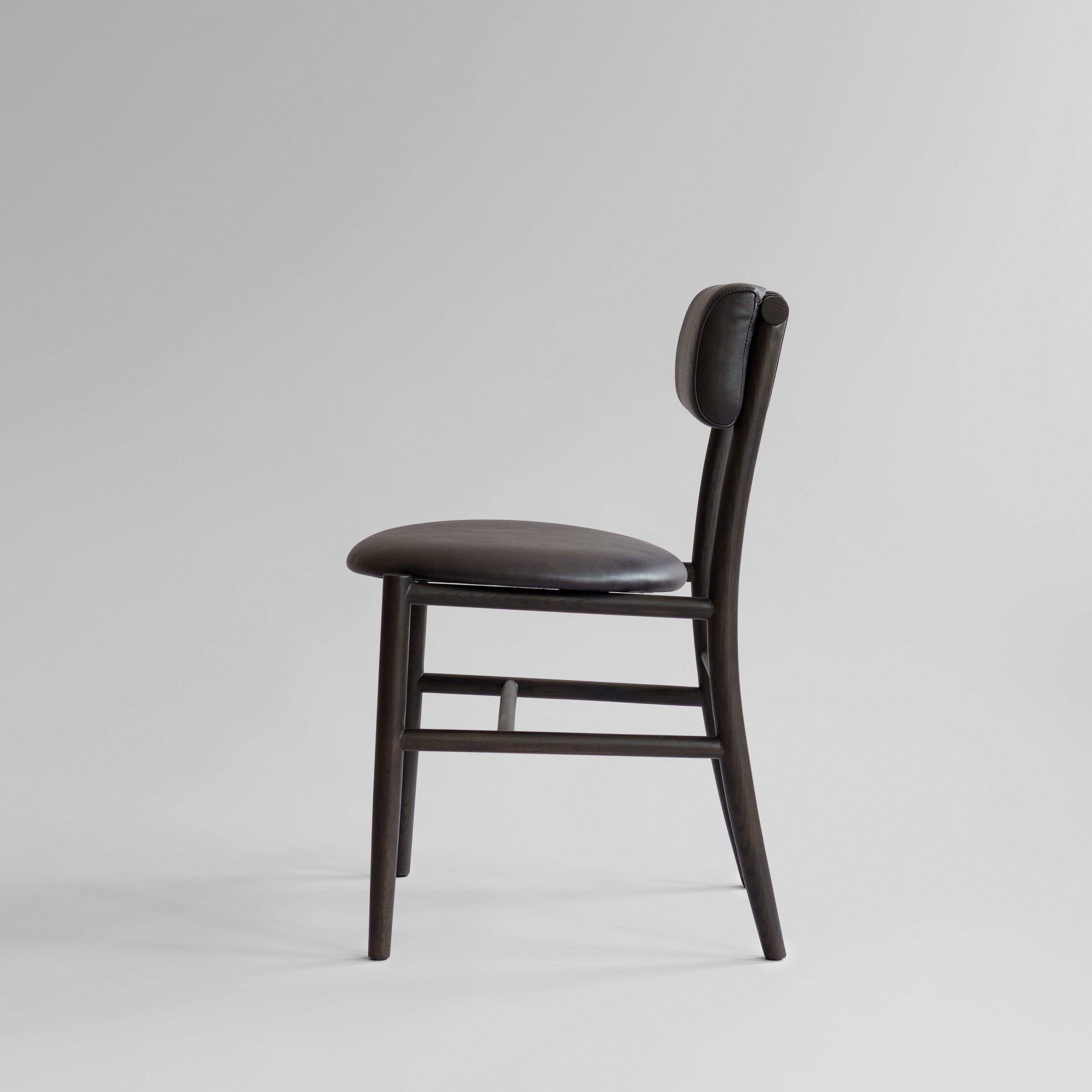 101 Copenhagen - Nama Dining Chair, Coffee Black  - Aniline leather black - Dining Chair