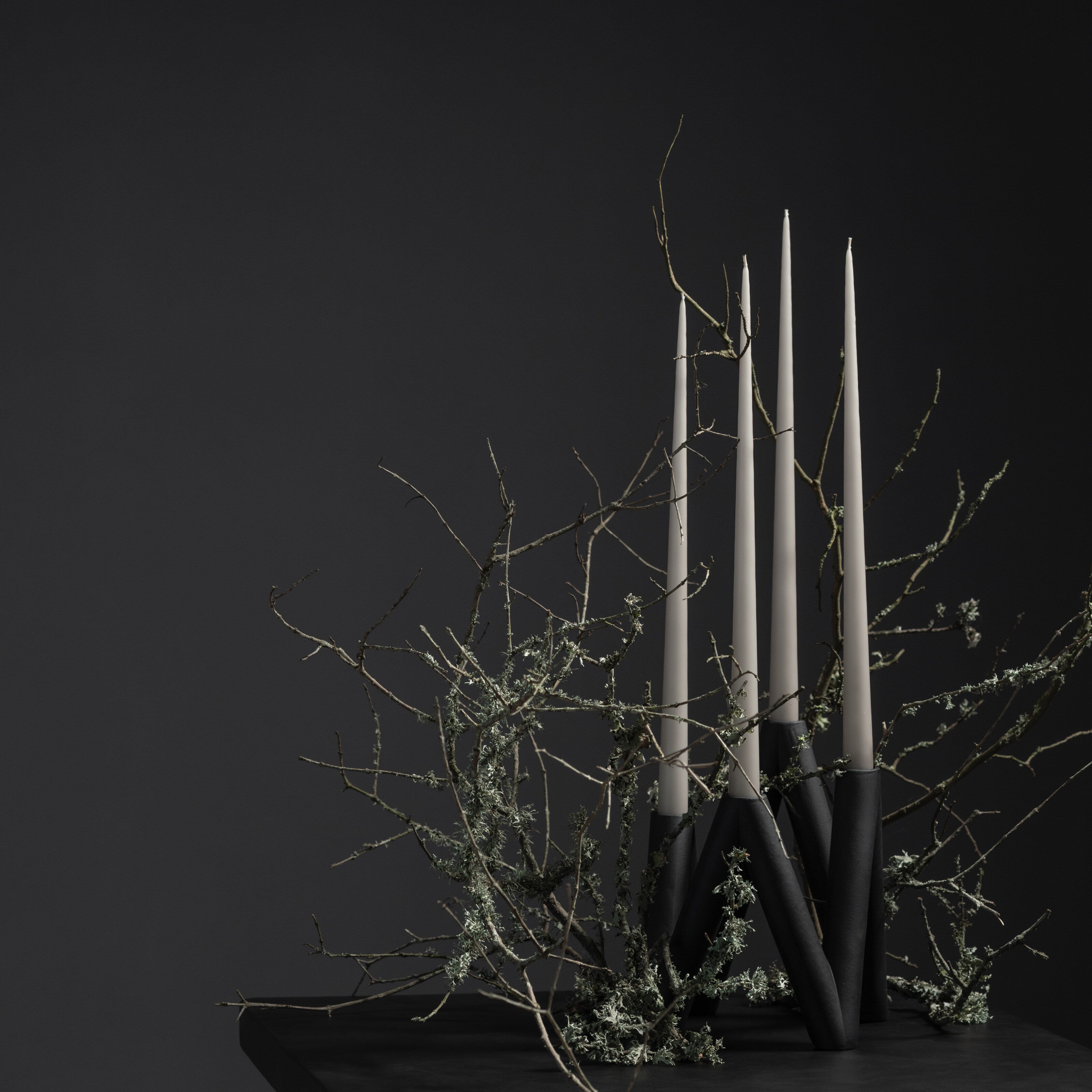 101 Copenhagen - W Candle Holder - Black - Candle Holder