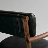 Nama Dining Chair, Armrest Classic Brown Oak - Aniline Leather Black
