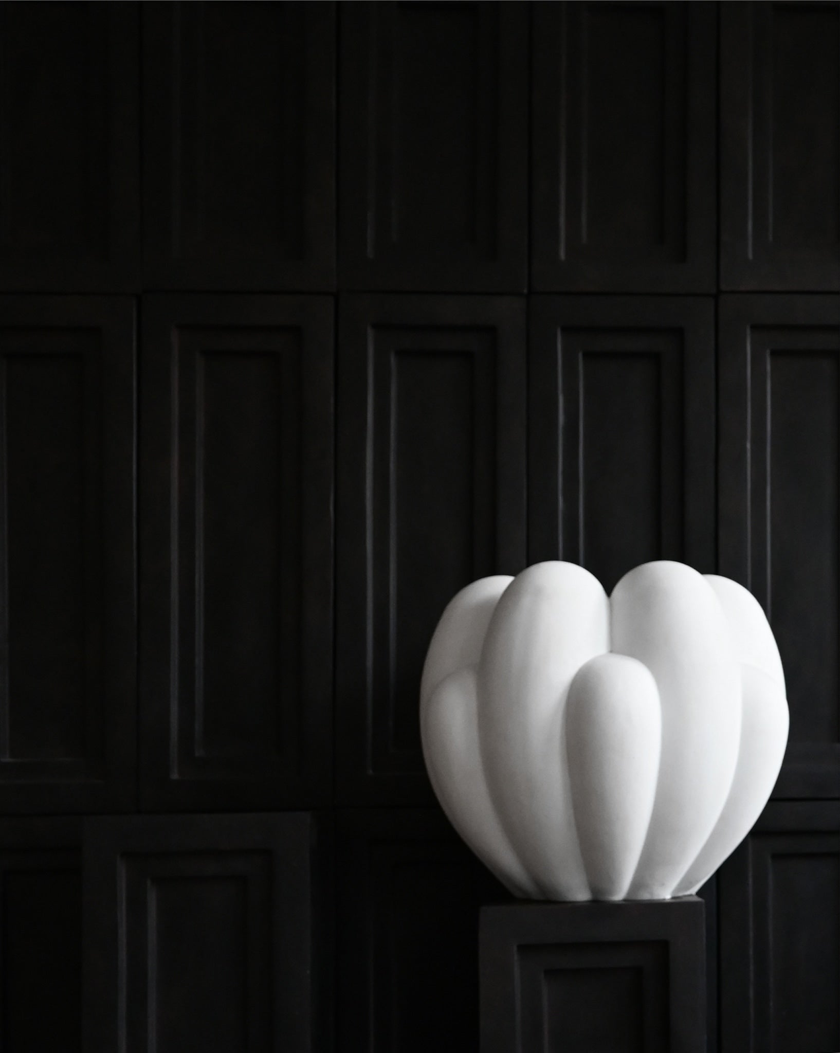 101 Copenhagen - Bloom Vase, Big - Bone White - Vase
