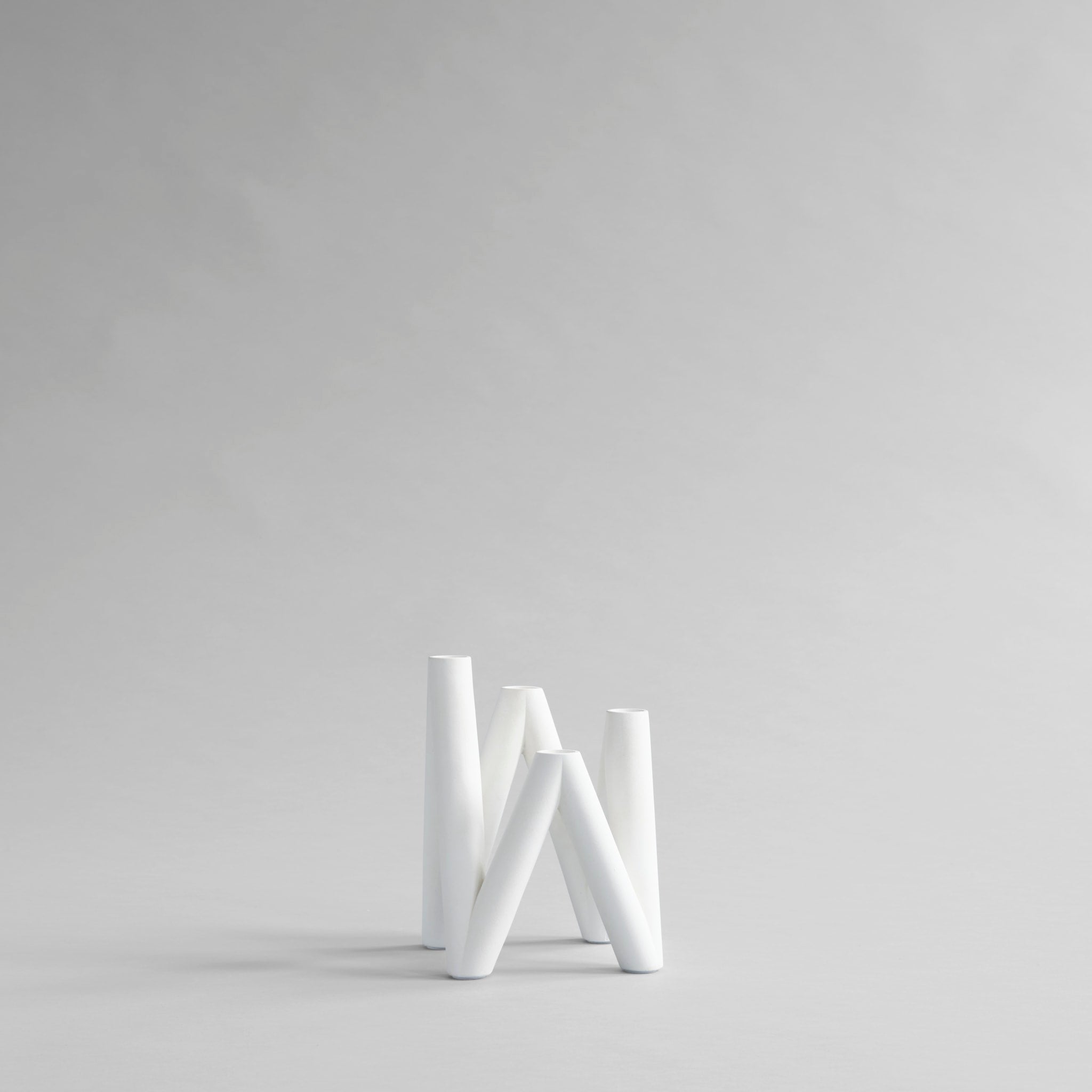 101 Copenhagen - W Candle Holder - Bone White - Candle Holders