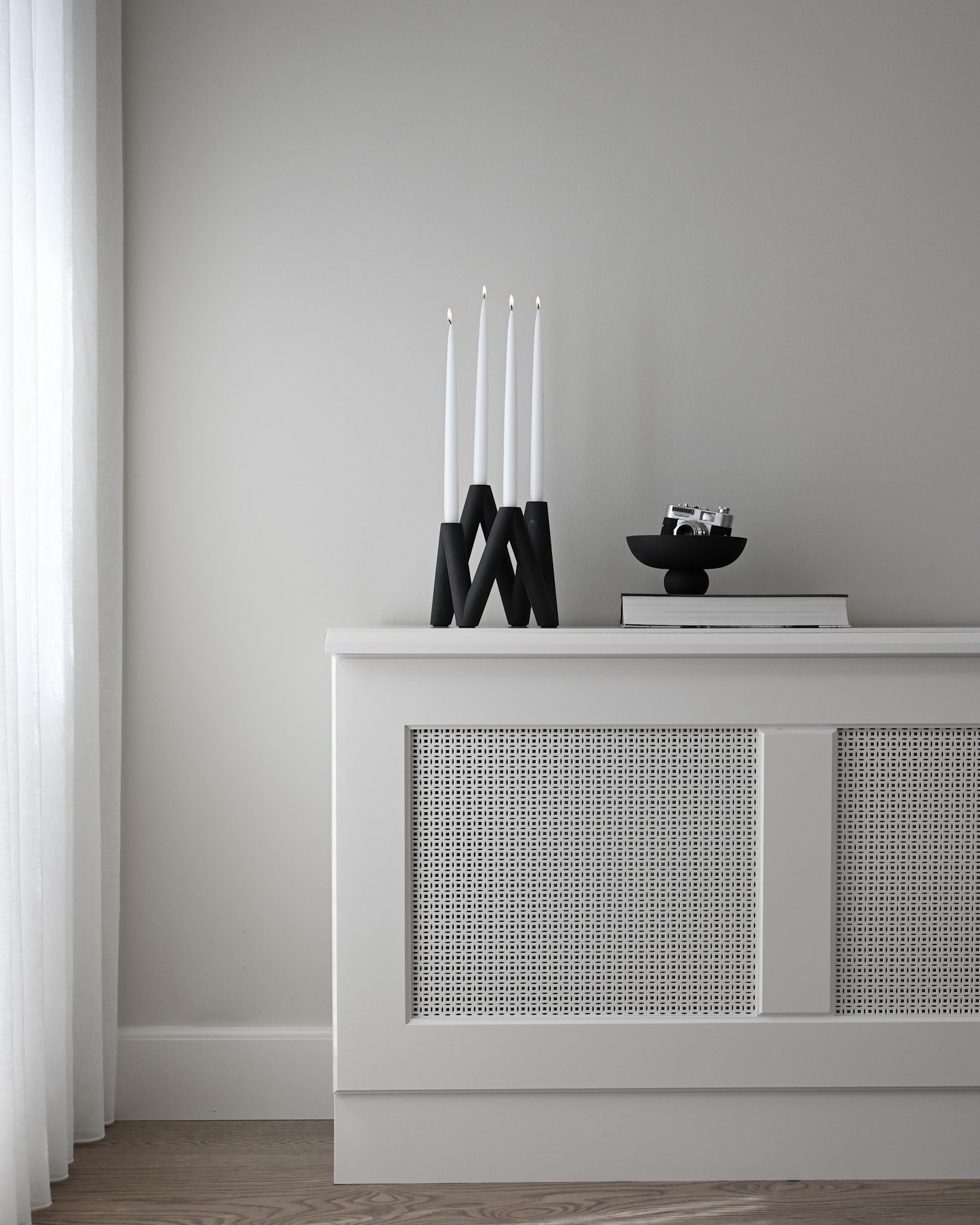 101 Copenhagen - W Candle Holder - Black - Candle Holders