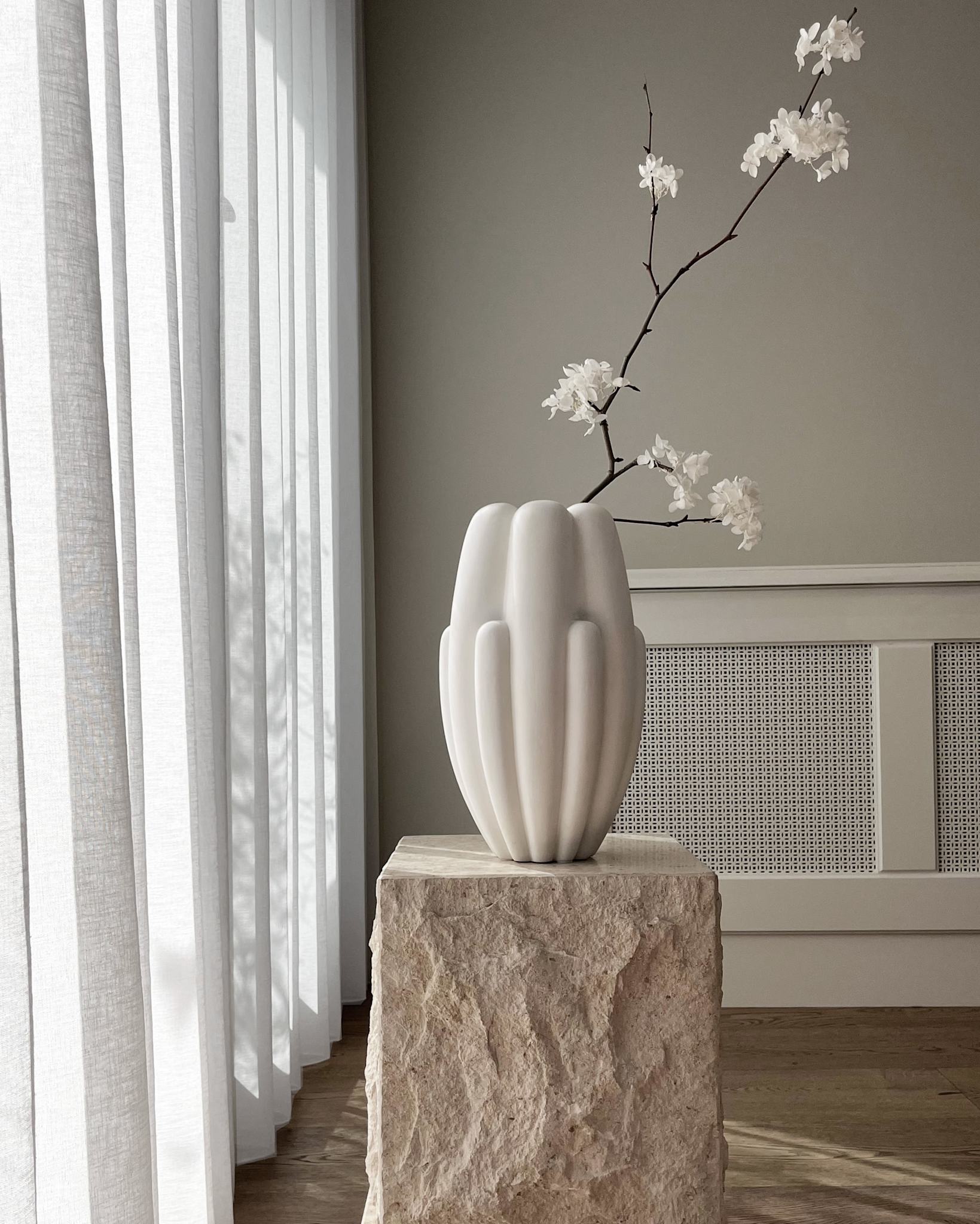 101 Copenhagen - Bloom Vase Slim, Mini - Bone White - Vase
