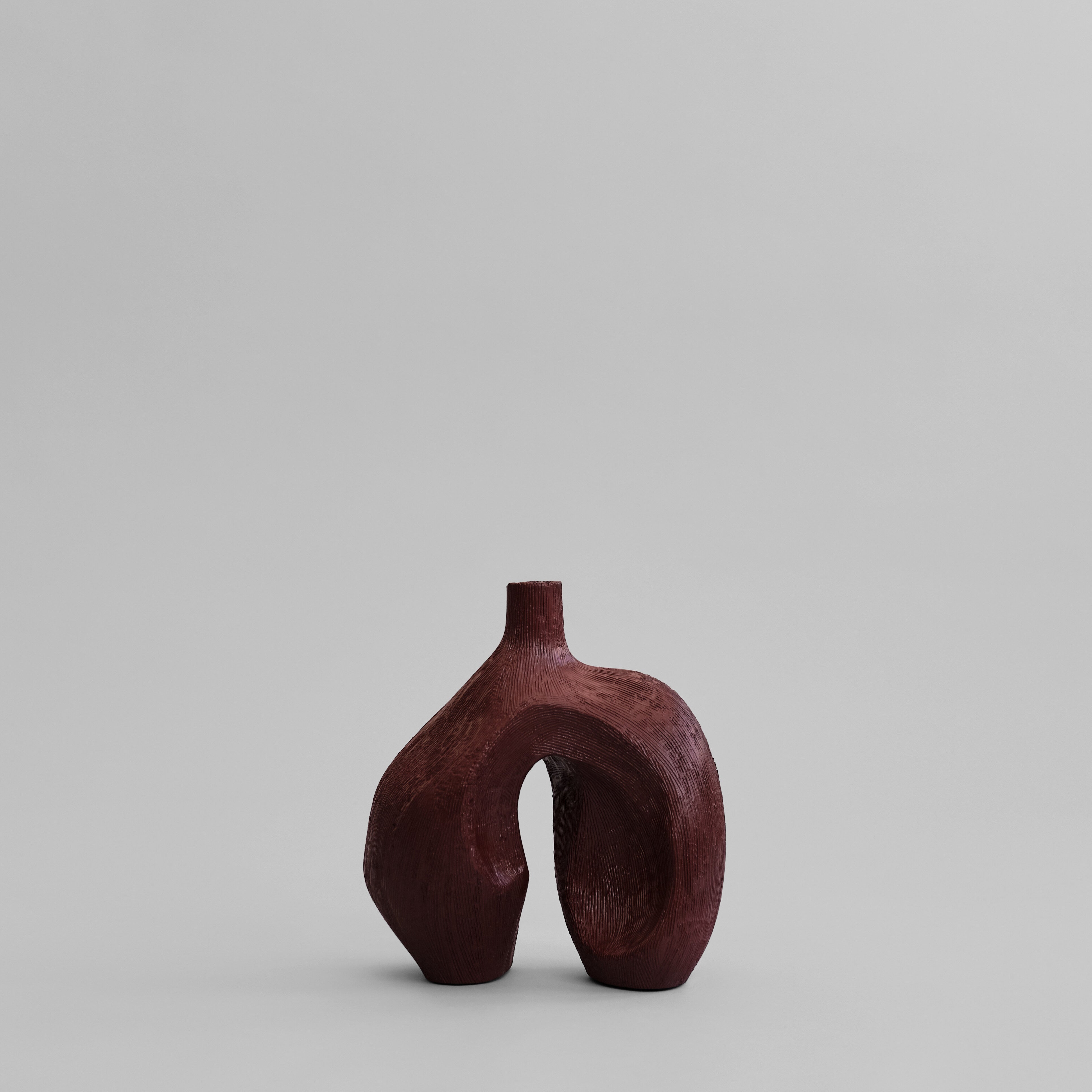 101 Copenhagen - Ni Vase, Mini - Carved Ruby - Vase