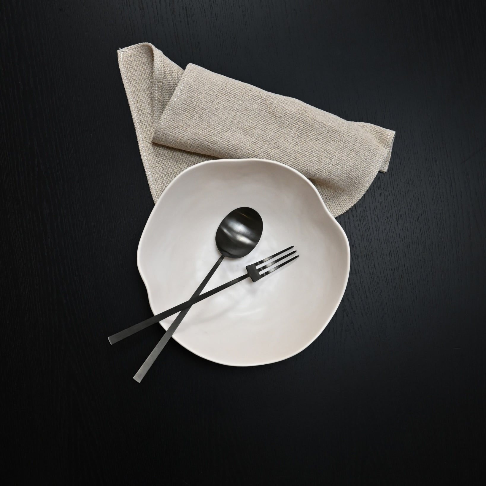 101 Copenhagen Native Bowl, Big with Kogei salad servers