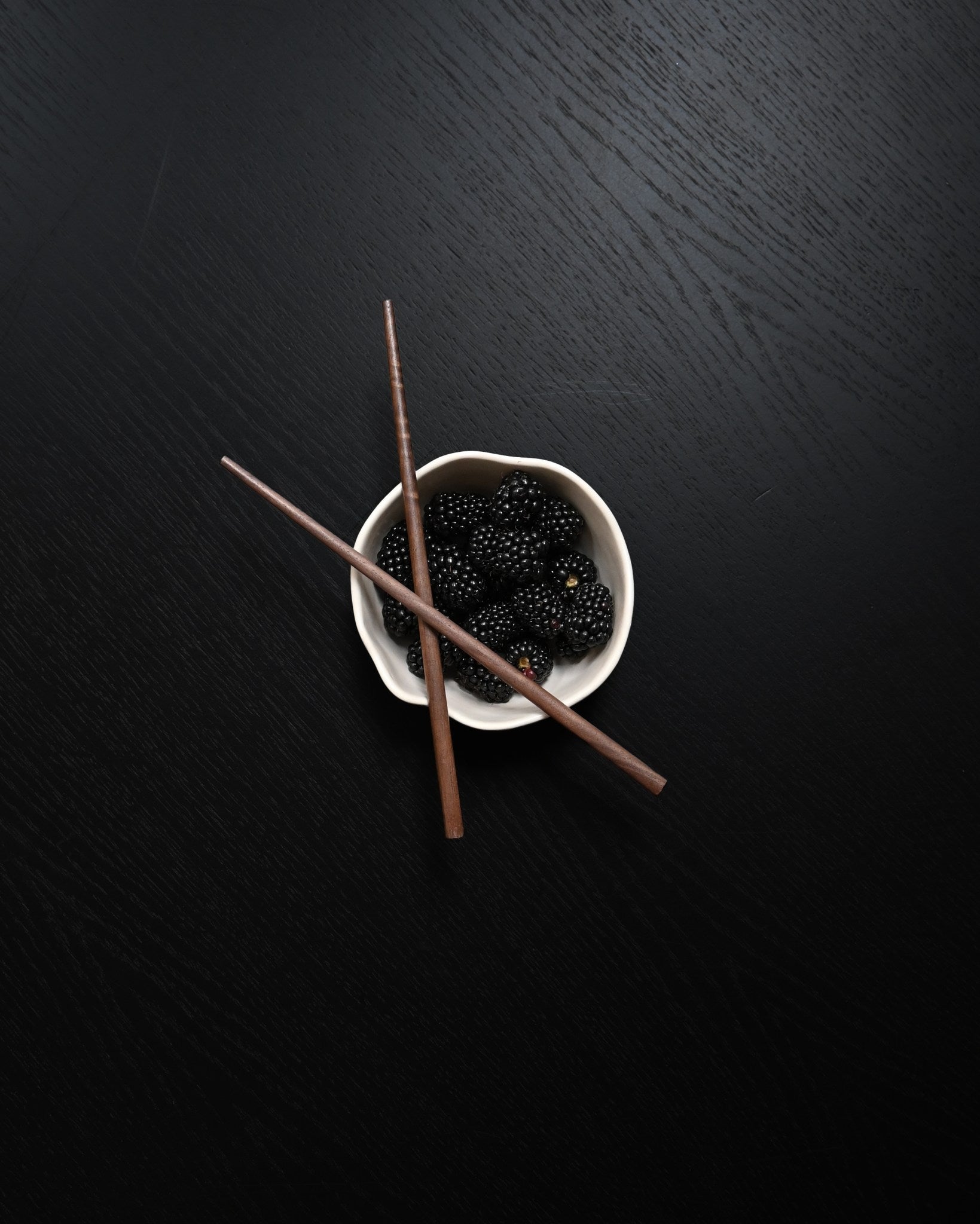 101 Copenhagen Native Bowl, Mini with berries and chopsticks