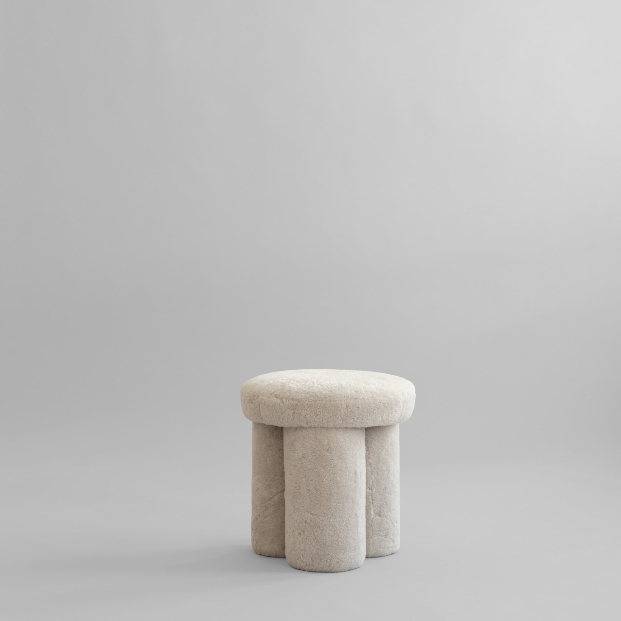 101 Copenhagen - Big Foot Stool - Sandshell (Sheepskin) - Stool