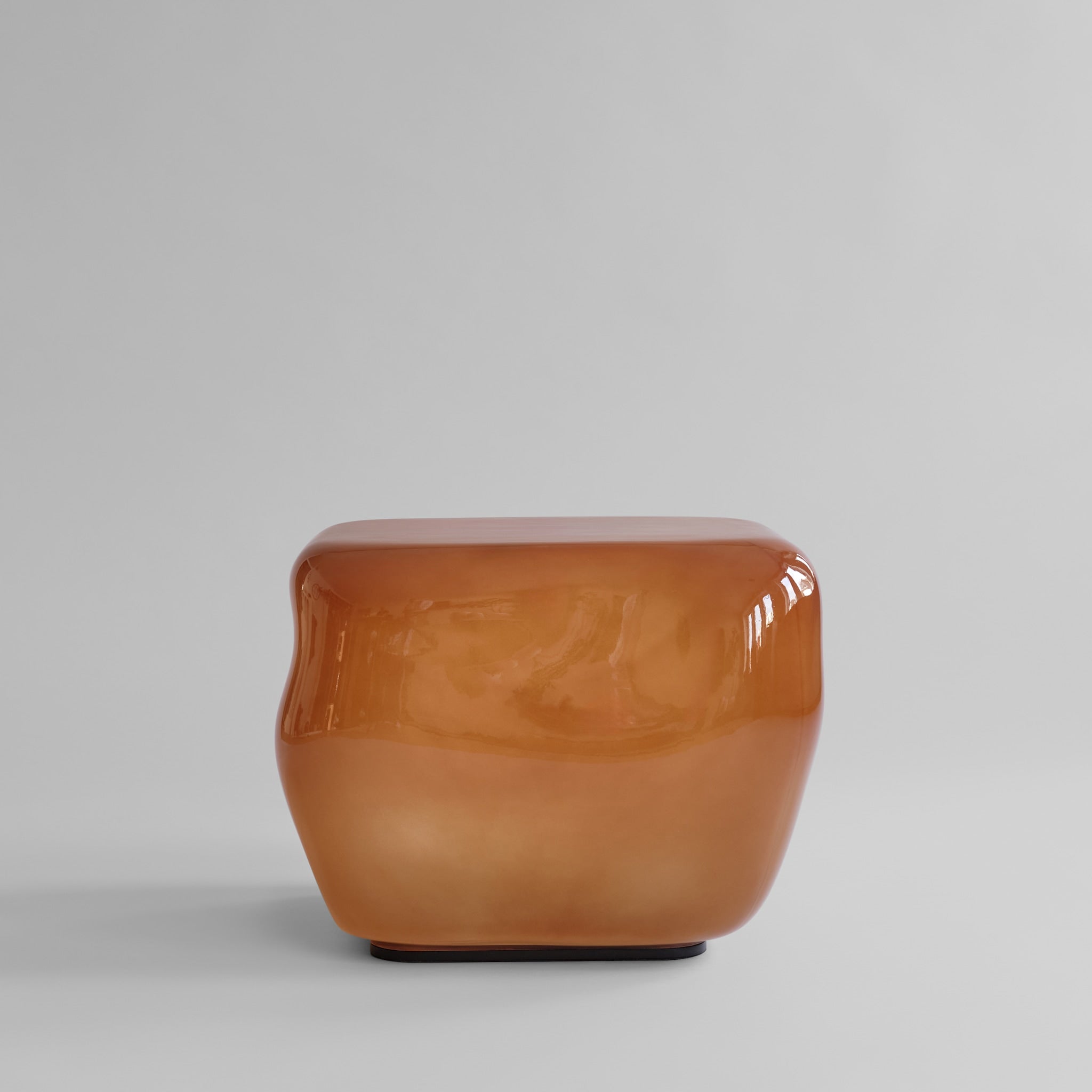 Ishi Coffee Table, Medio - Caramel