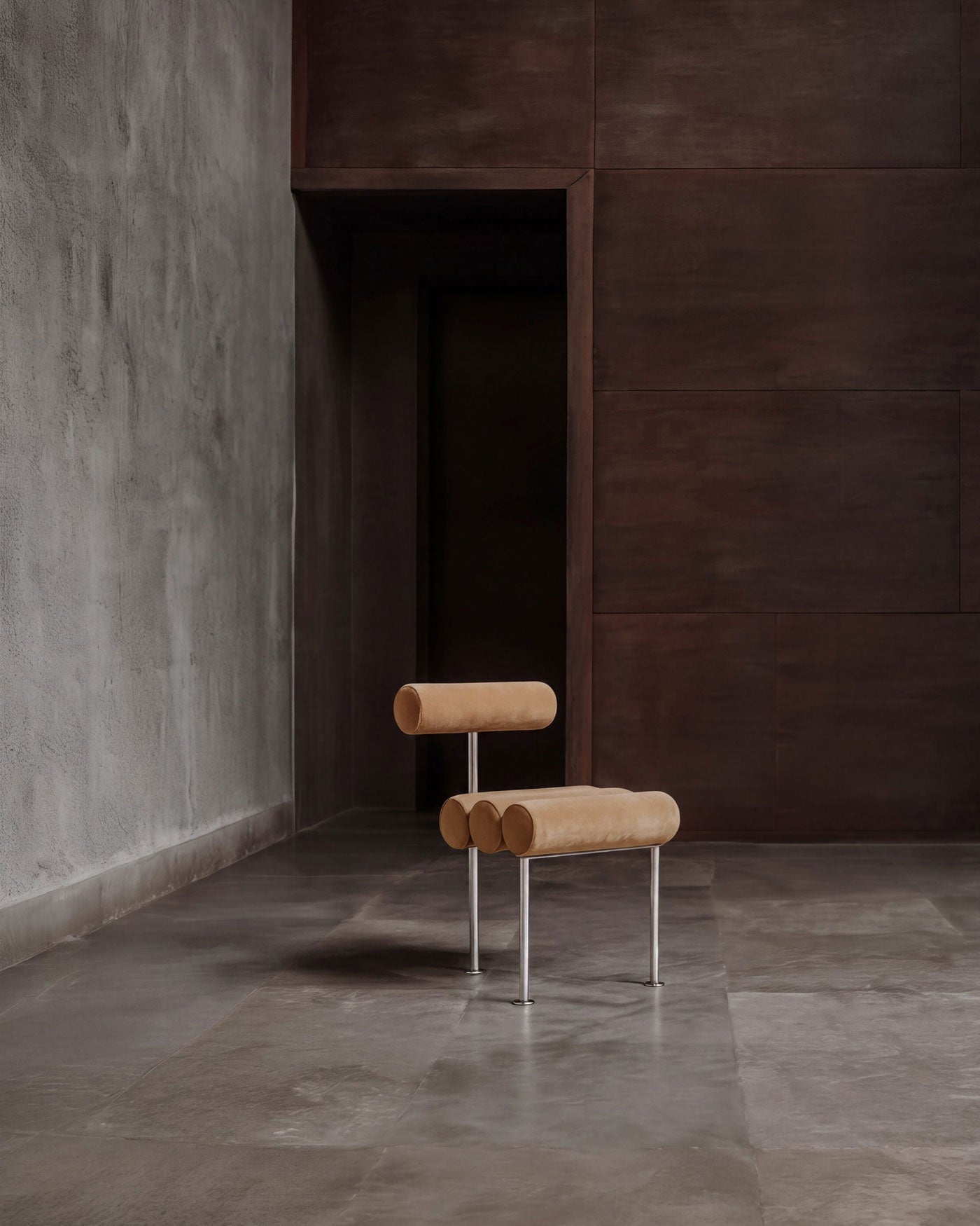 Hiro Dining chair in Desert a wool velvet 
