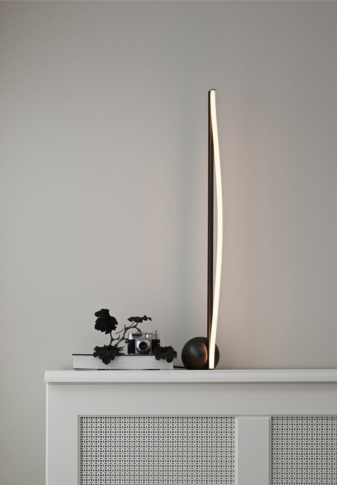 101 Copenhagen Bow Floor Lamp 