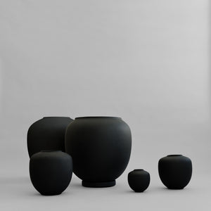 Sunao Vase, Big - Black